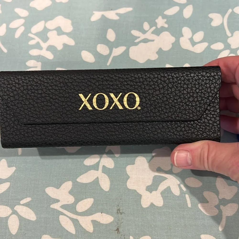 XOXO frames - Picture 3 of 10